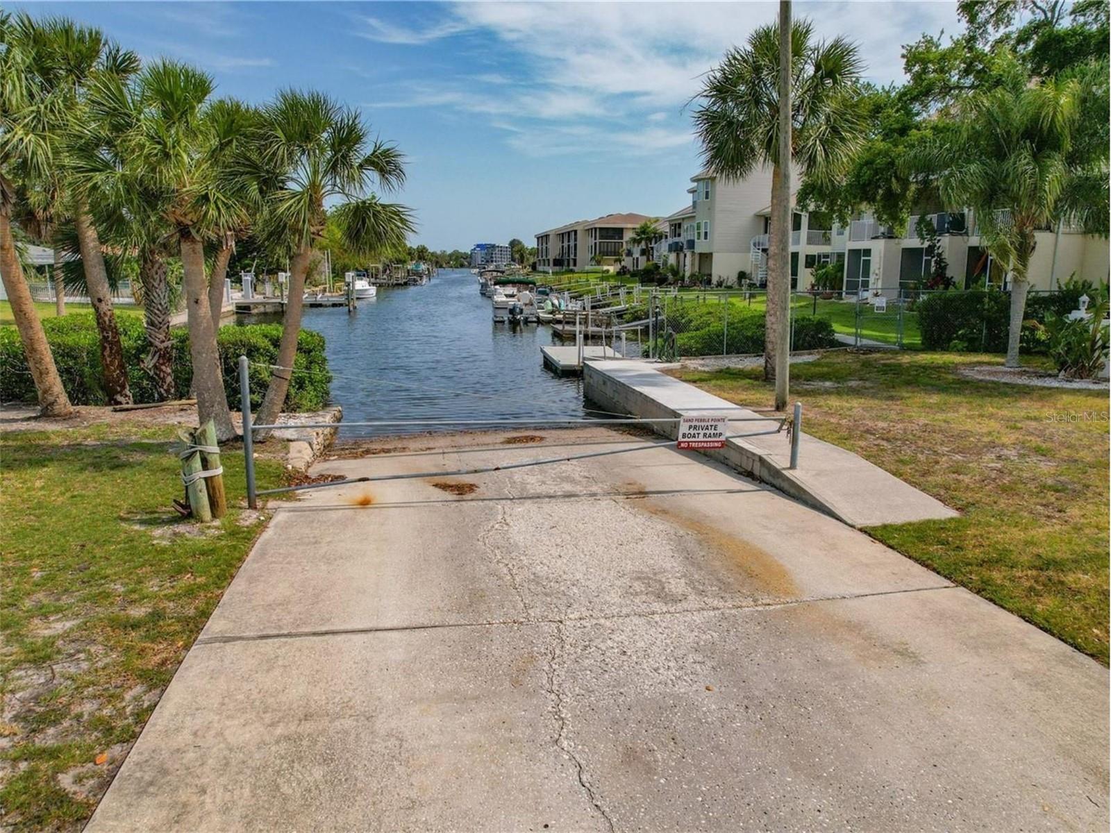 Image 40 of 54 For 4550 Bay Boulevard 1233