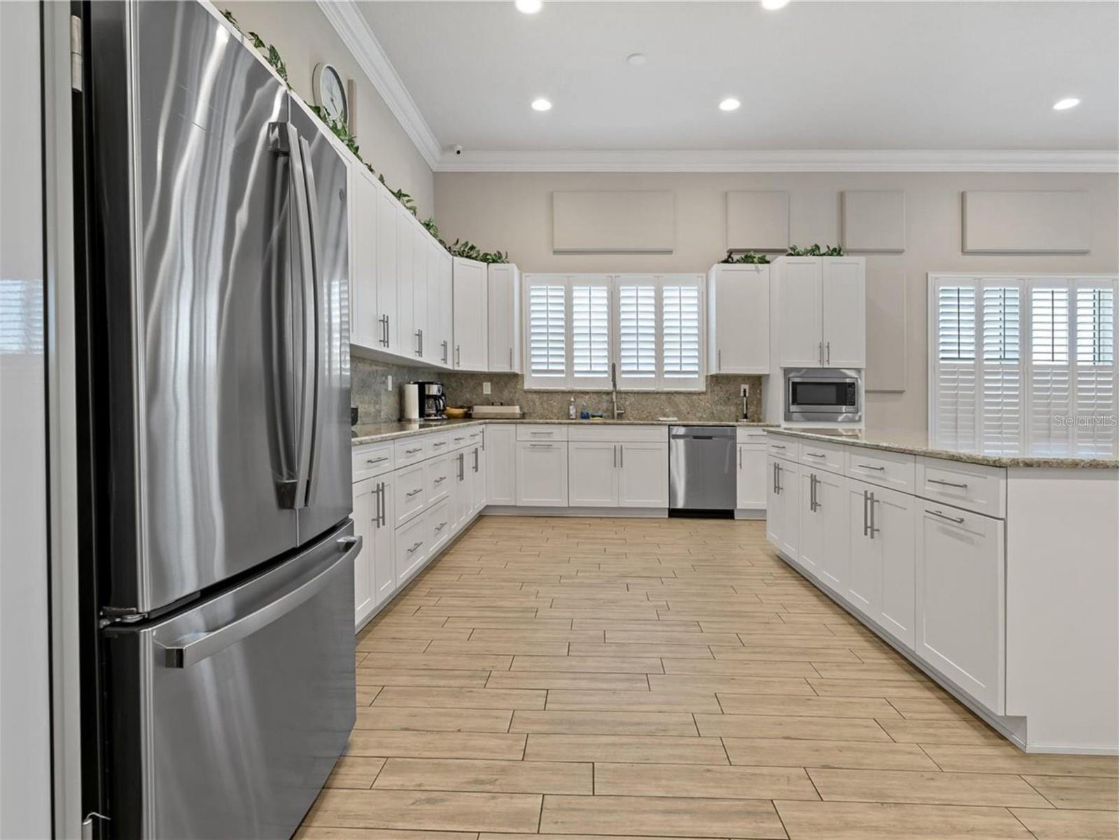 Image 41 of 54 For 4550 Bay Boulevard 1233