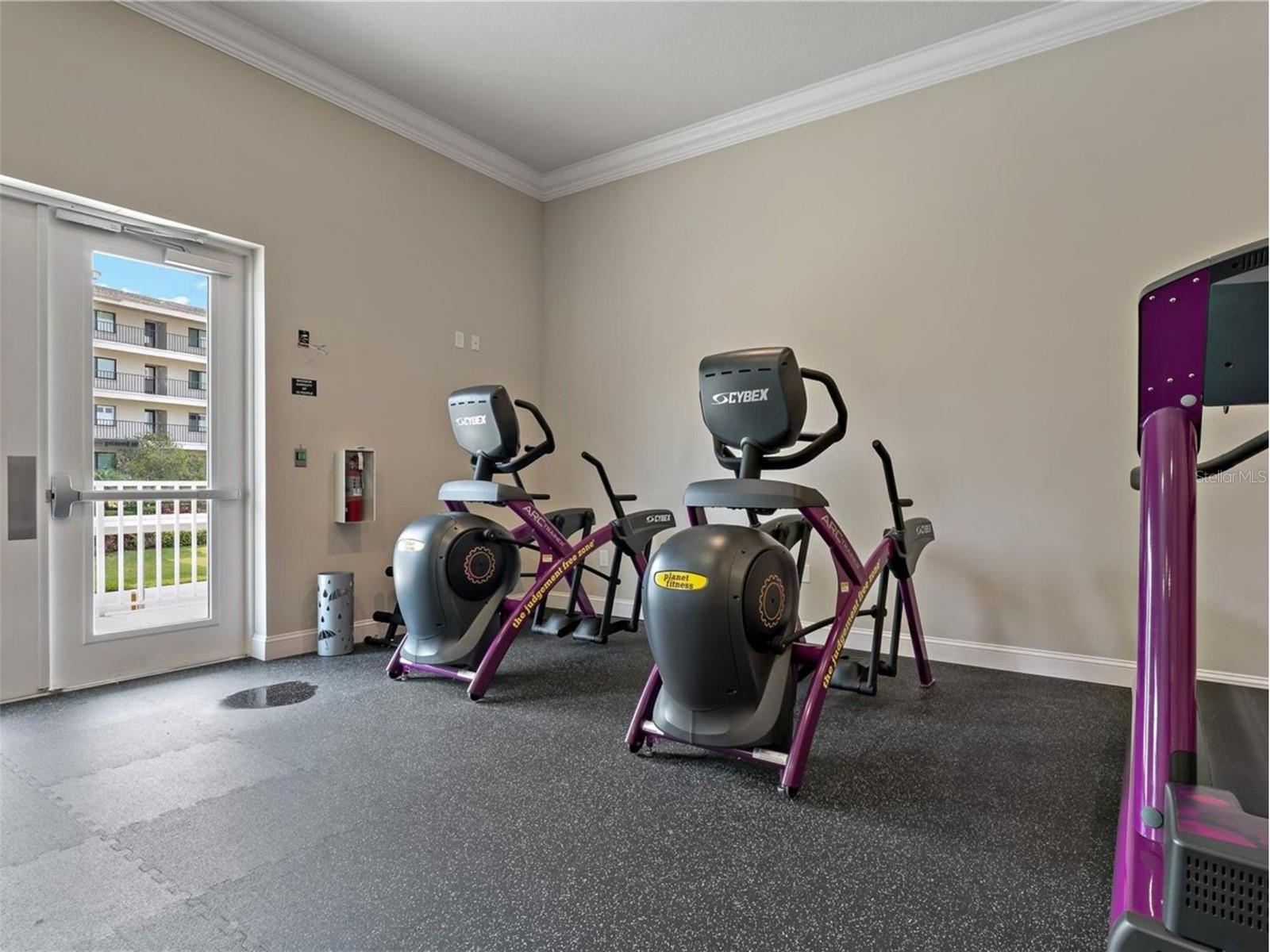 Image 46 of 54 For 4550 Bay Boulevard 1233