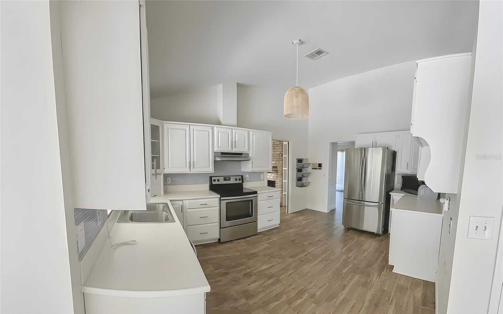 Image 11 of 14 For 1103 Marcus Court