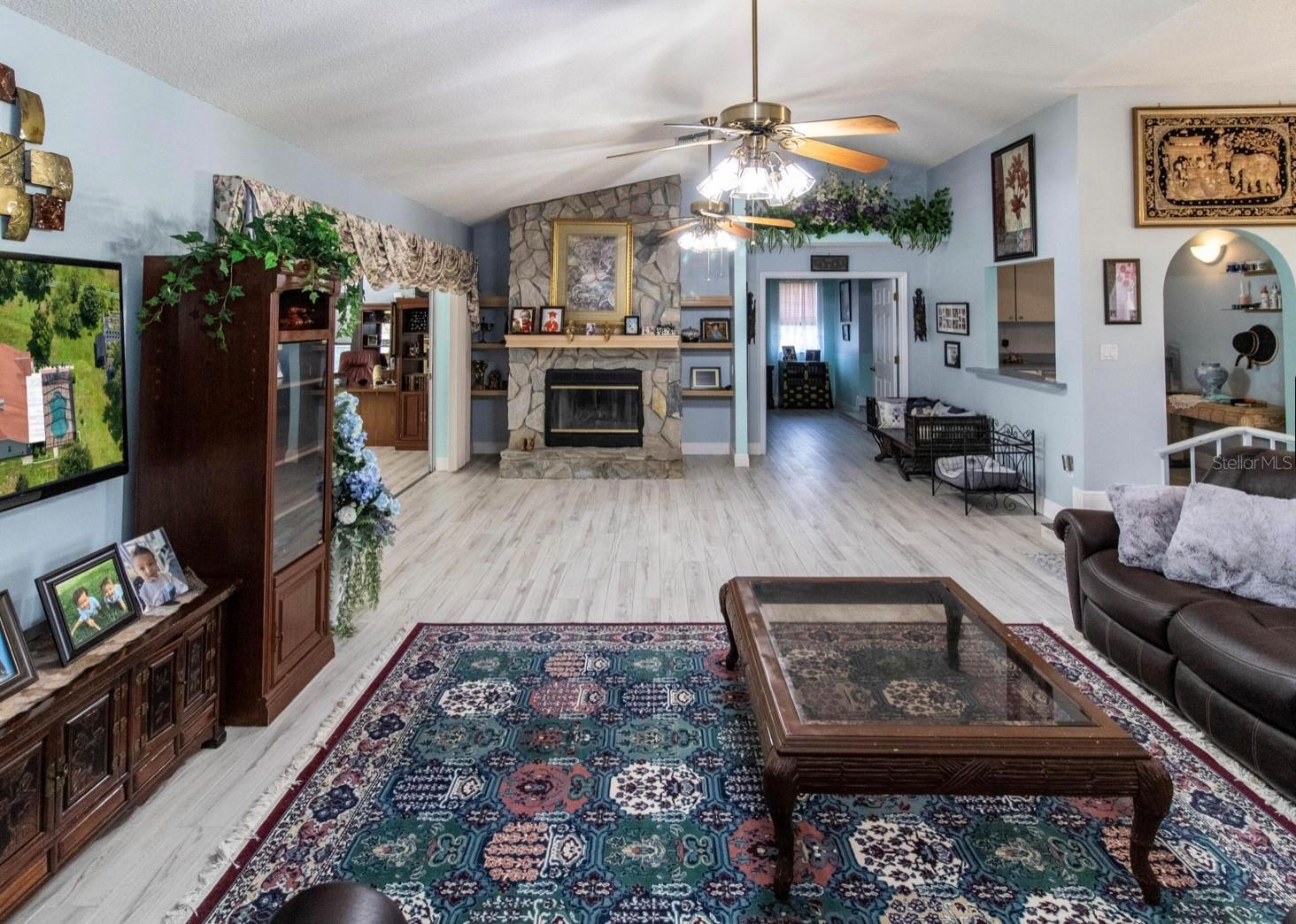 Image 19 of 64 For 22106 Garmisch Way