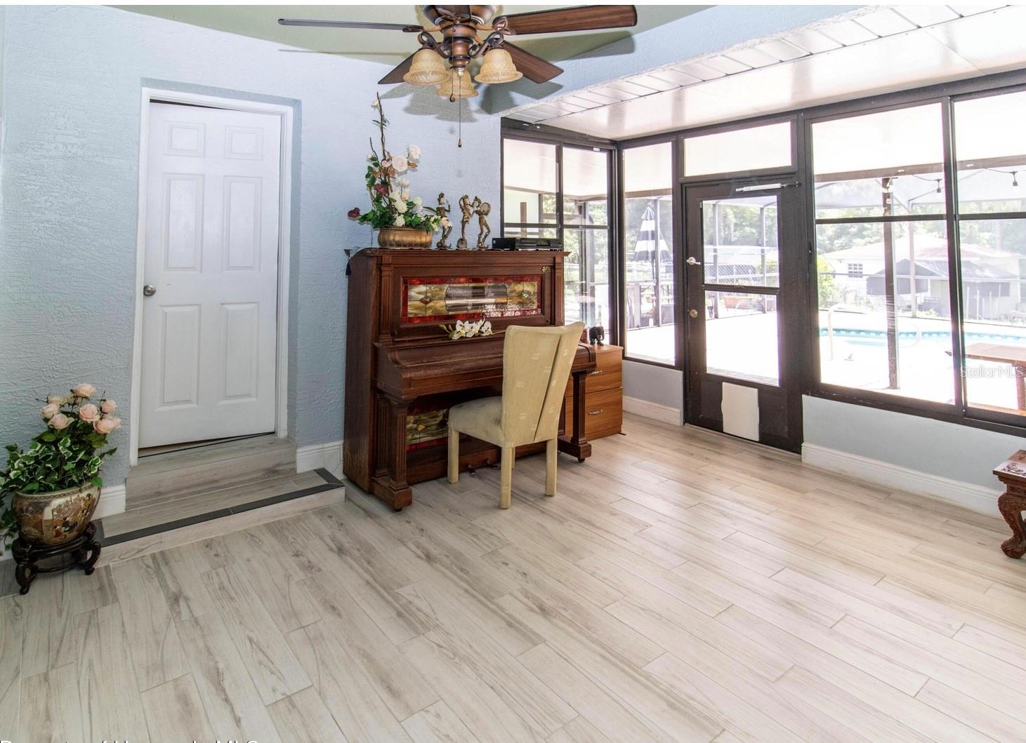 Image 27 of 64 For 22106 Garmisch Way