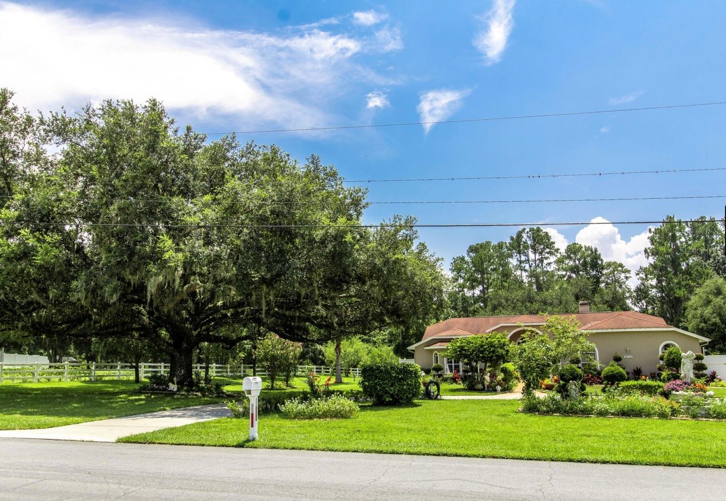 Image 4 of 64 For 22106 Garmisch Way