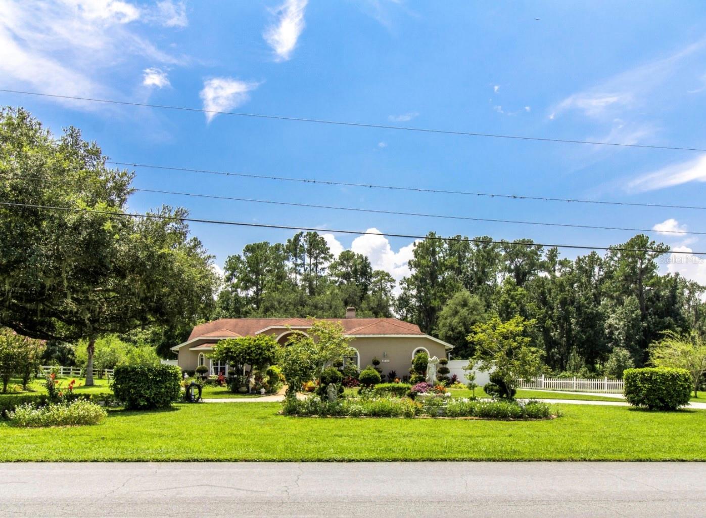 Image 5 of 64 For 22106 Garmisch Way