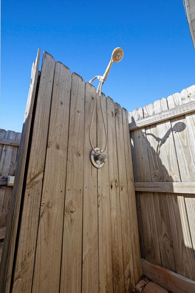 Listing photo id 28 for 7901 Willow Brook Court