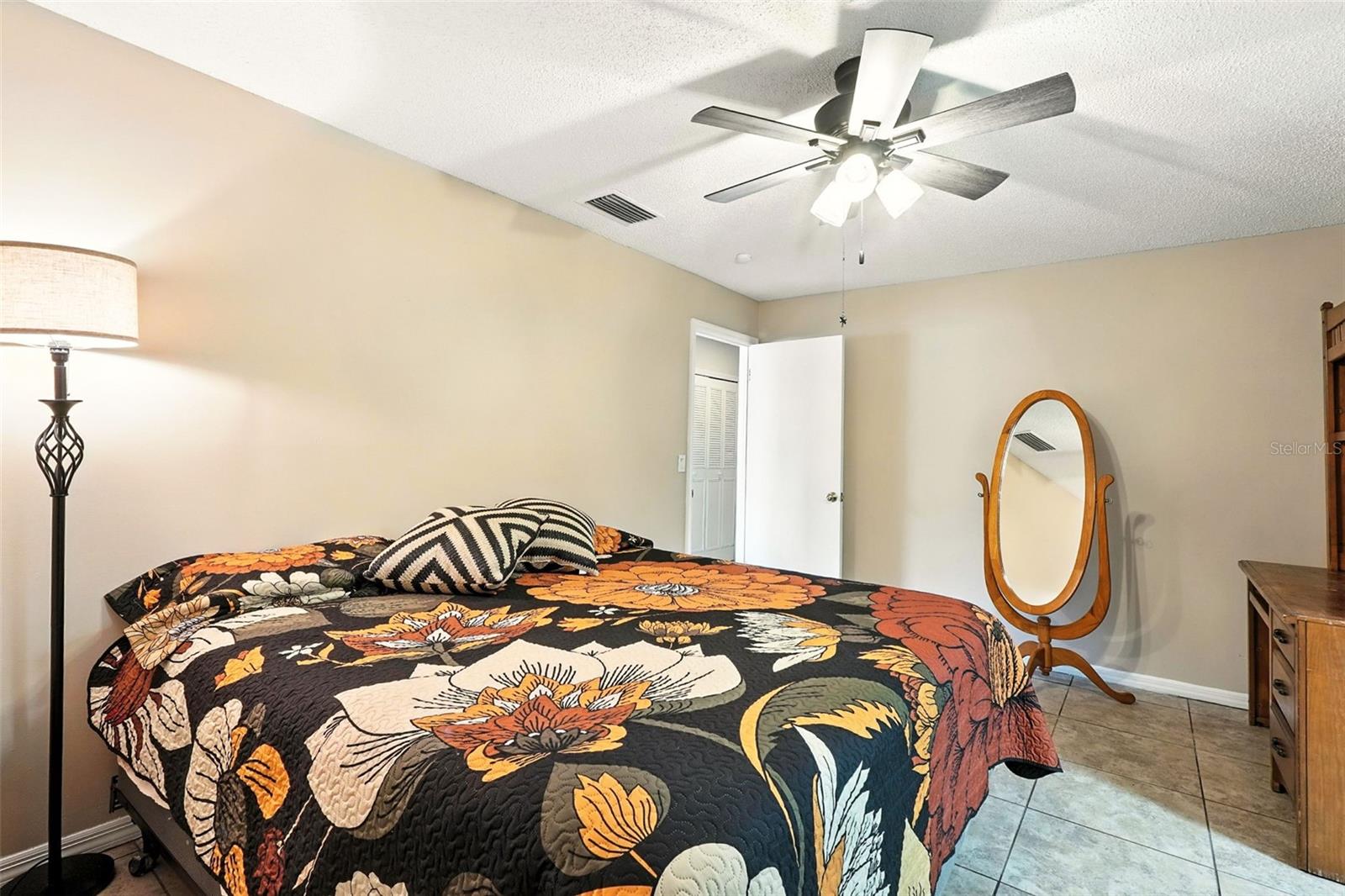 Image 21 of 36 For 6135 Hardrock Circle