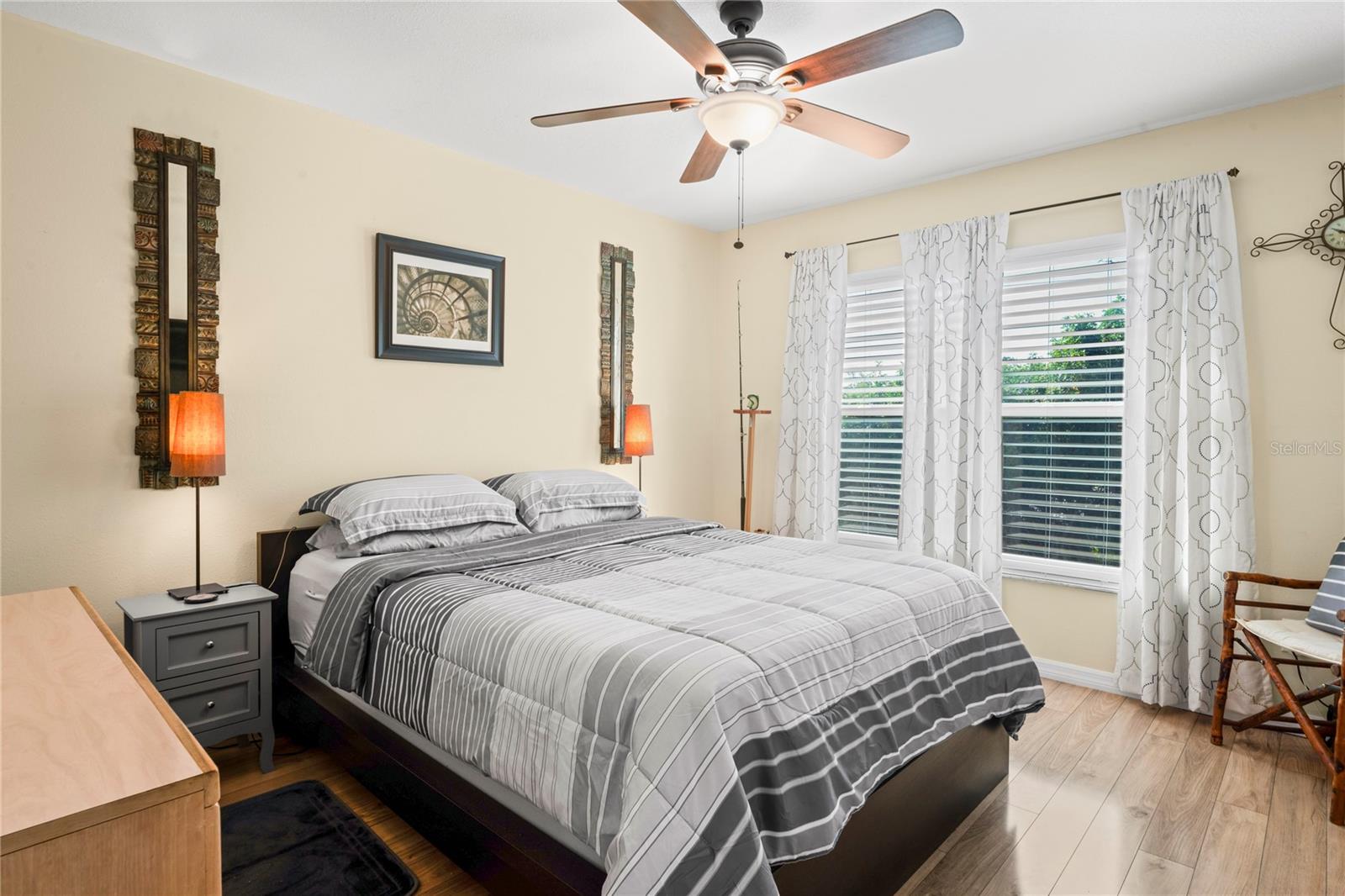 Image 15 of 66 For 6424 Spring Flower Drive 24