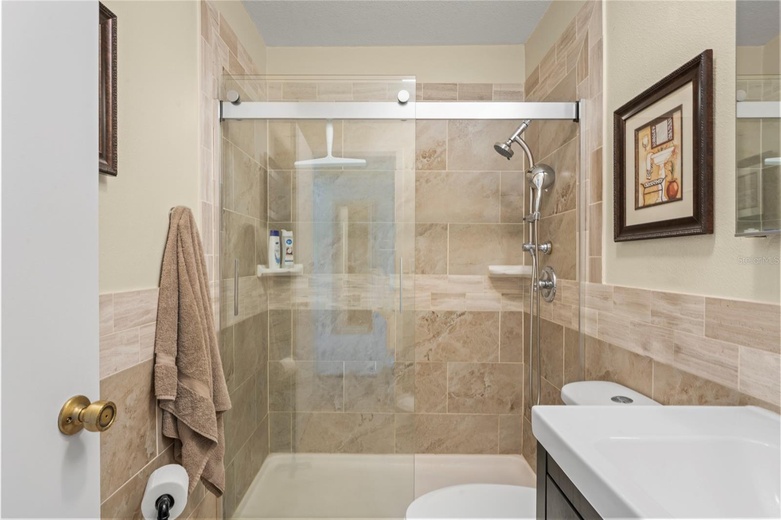 Image 20 of 66 For 6424 Spring Flower Drive 24