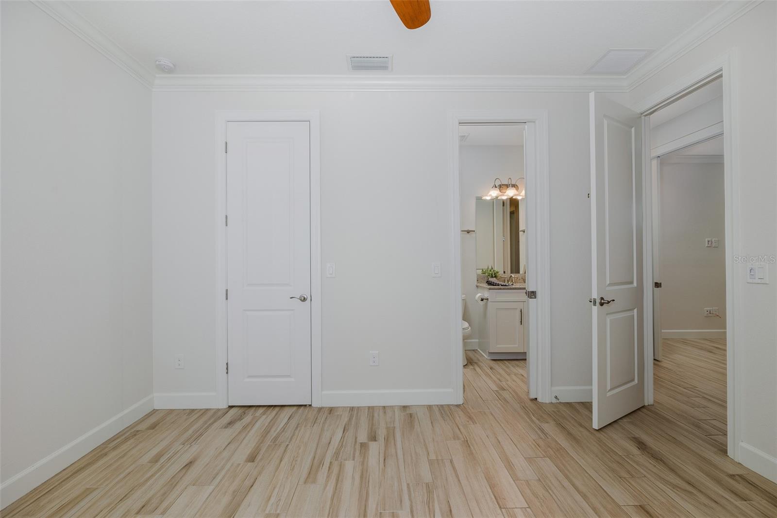 Image 41 of 100 For 11599 Callisia Drive