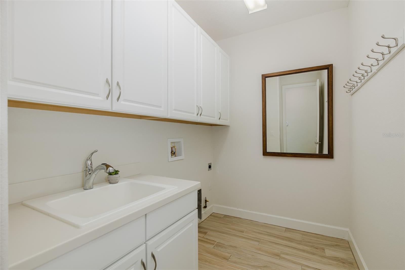 Image 45 of 100 For 11599 Callisia Drive