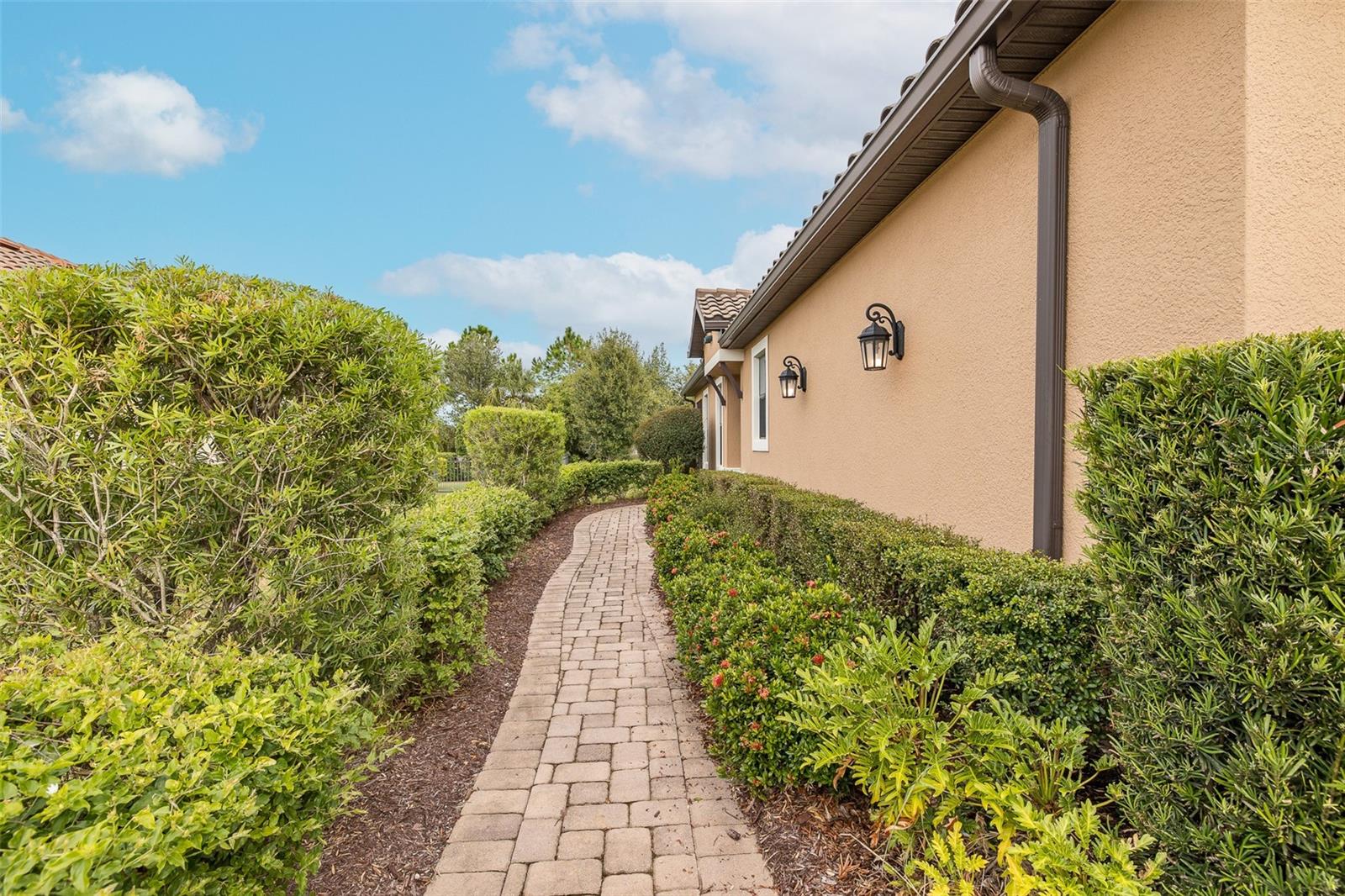 Image 73 of 100 For 11599 Callisia Drive