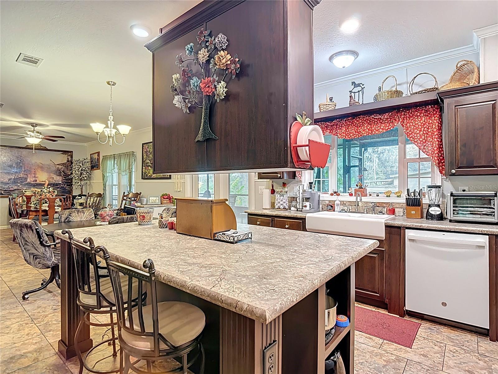 Image 14 of 67 For 18005 Nicholas Avenue