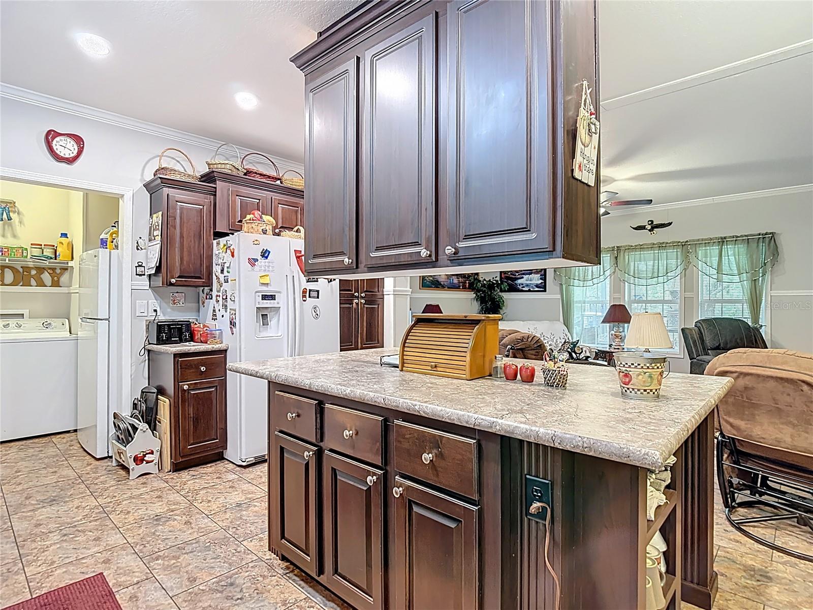 Image 20 of 67 For 18005 Nicholas Avenue