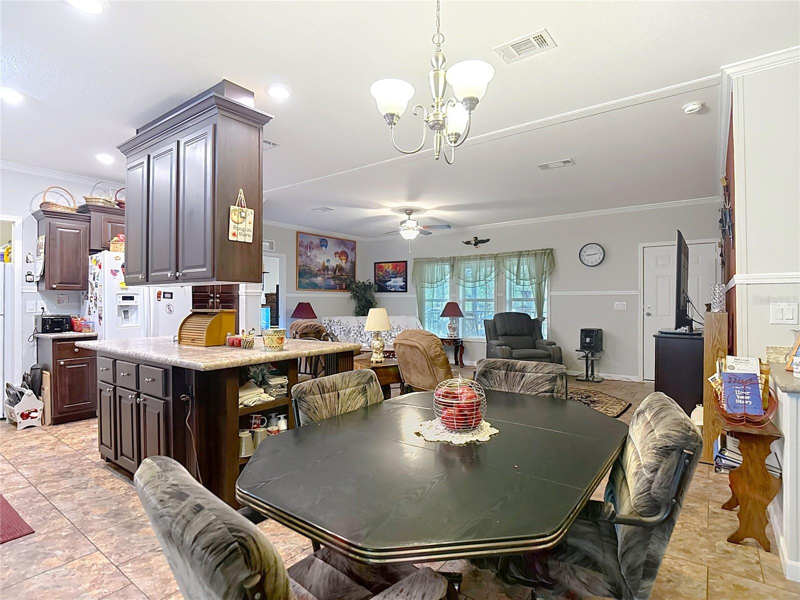 Image 23 of 67 For 18005 Nicholas Avenue