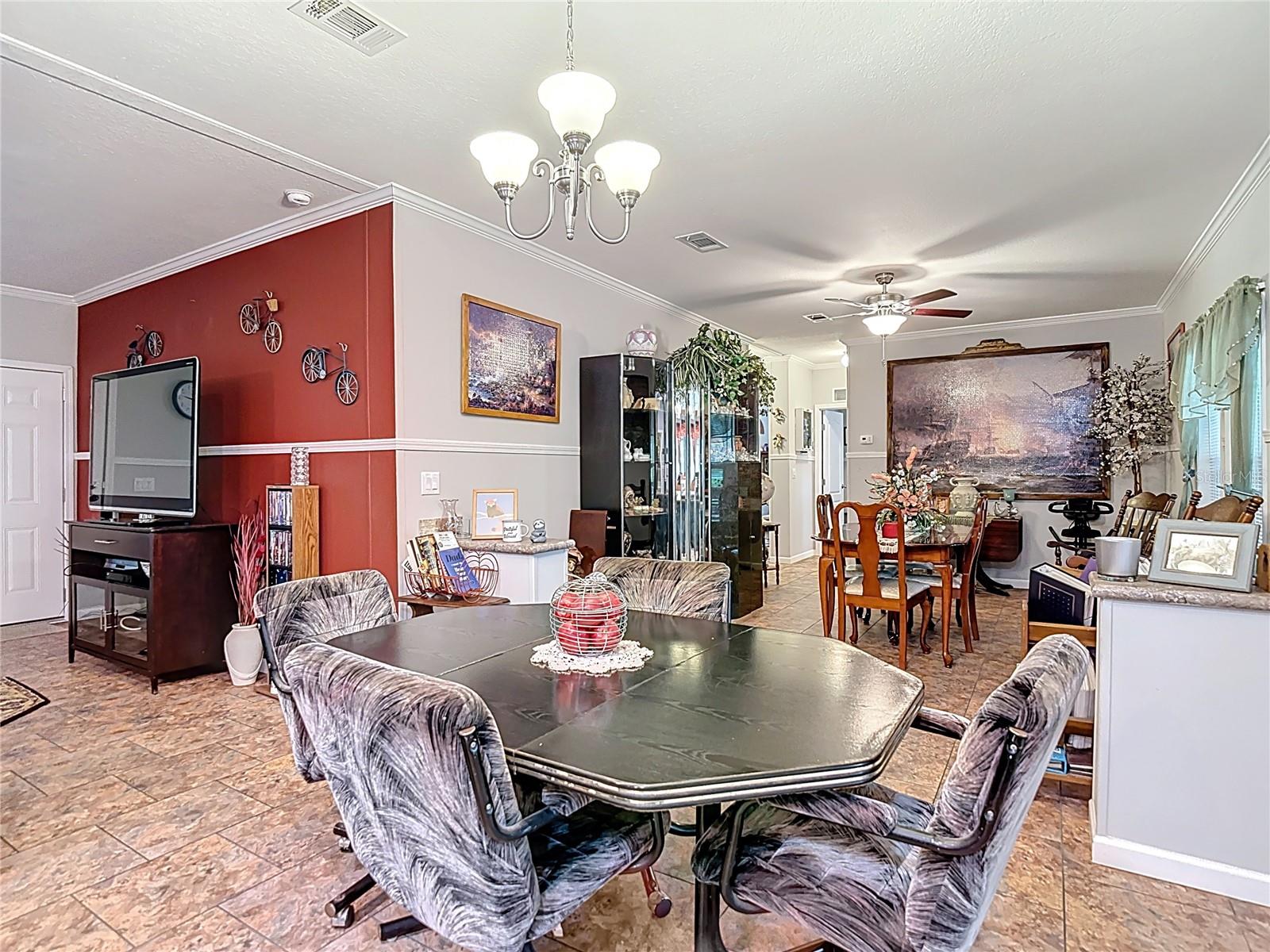 Image 24 of 67 For 18005 Nicholas Avenue