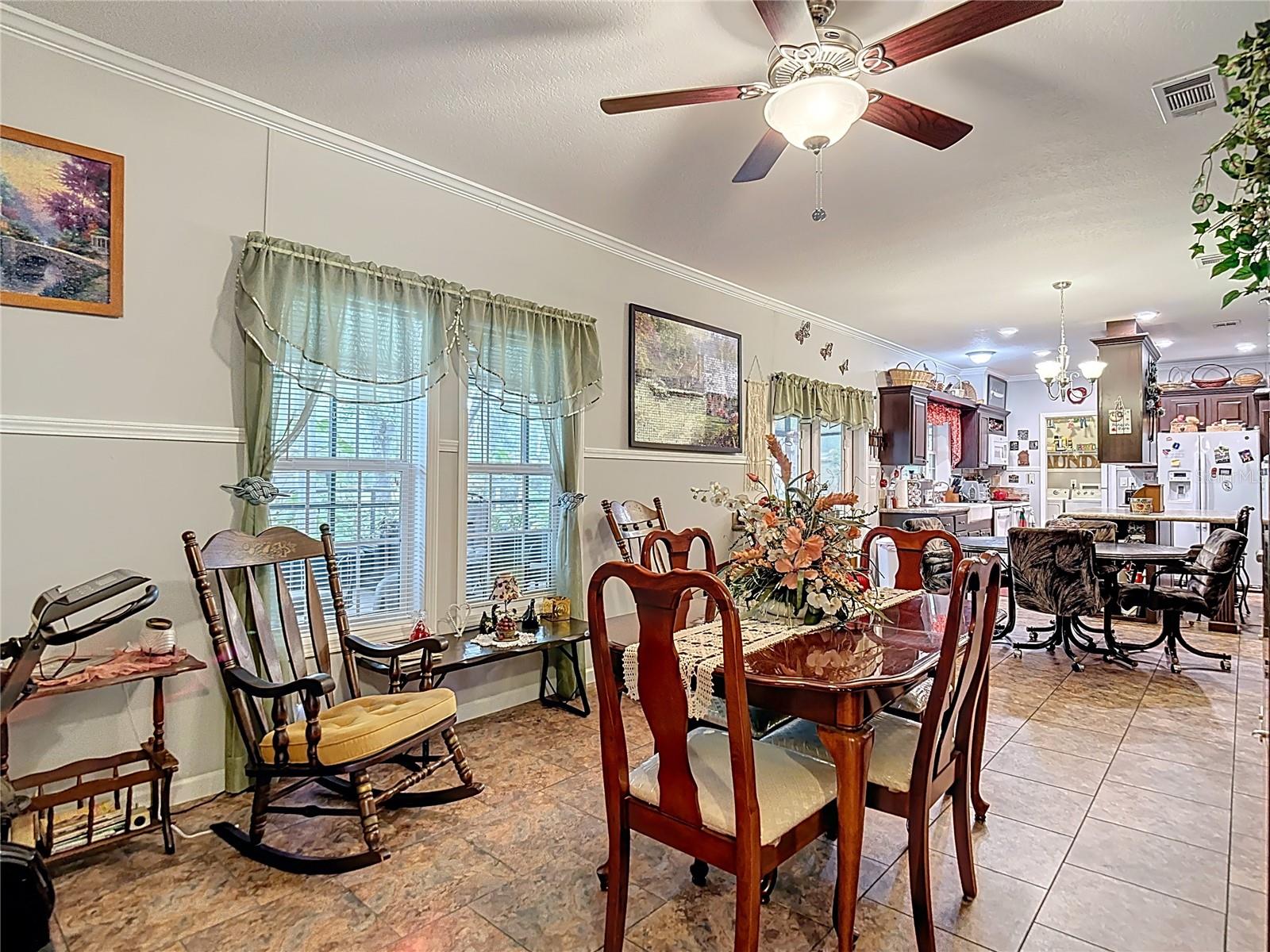 Image 29 of 67 For 18005 Nicholas Avenue