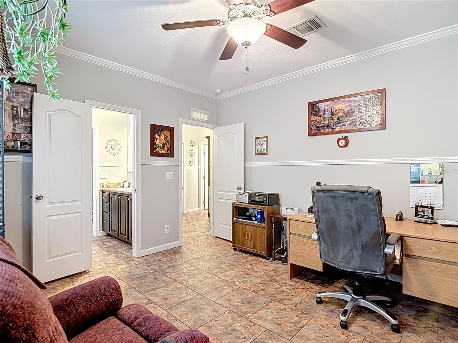 Image 38 of 67 For 18005 Nicholas Avenue