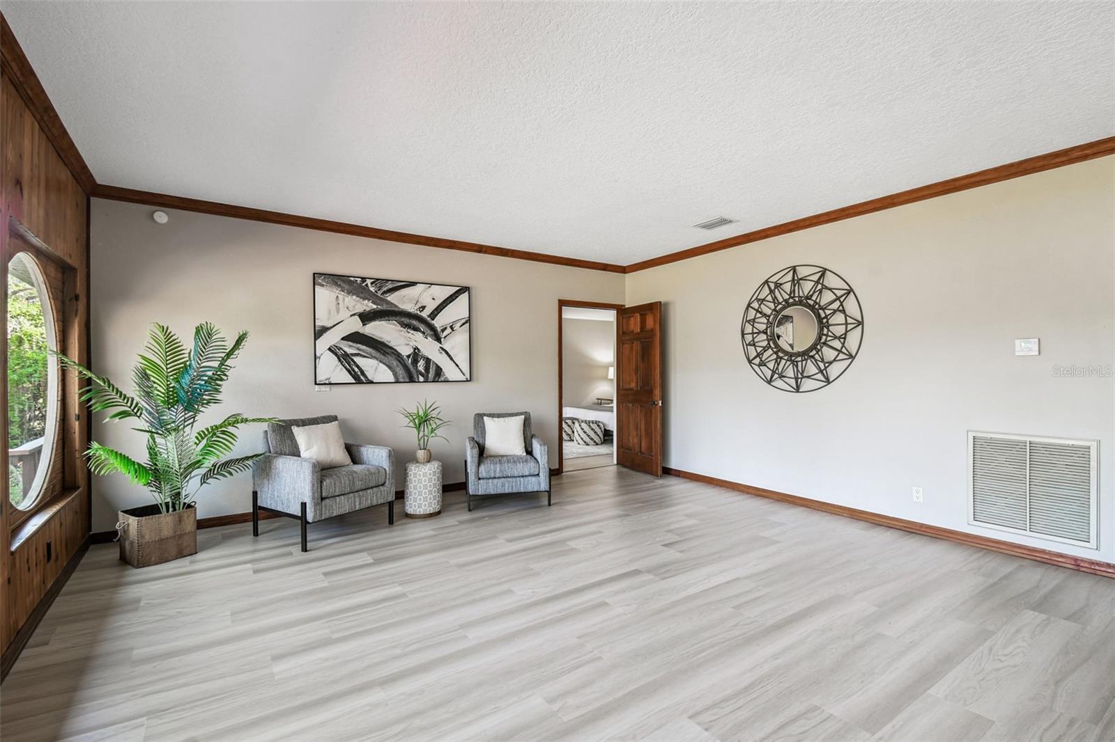 Image 42 of 84 For 8011 Mobley Road