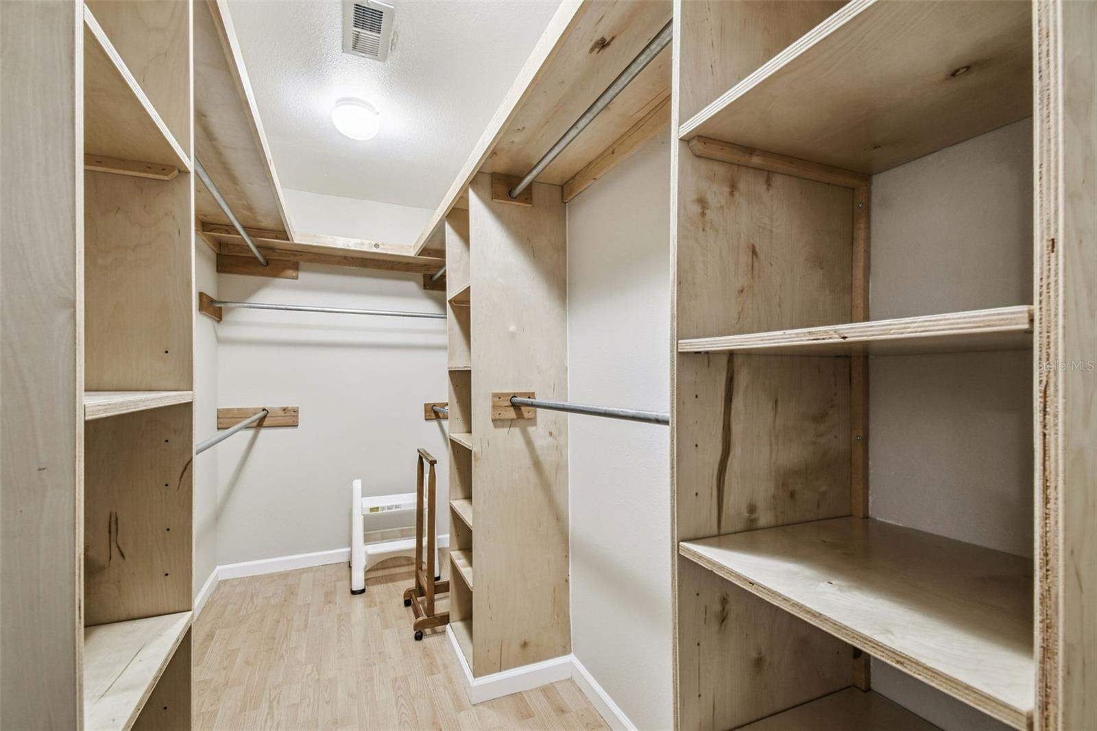 Image 53 of 84 For 8011 Mobley Road