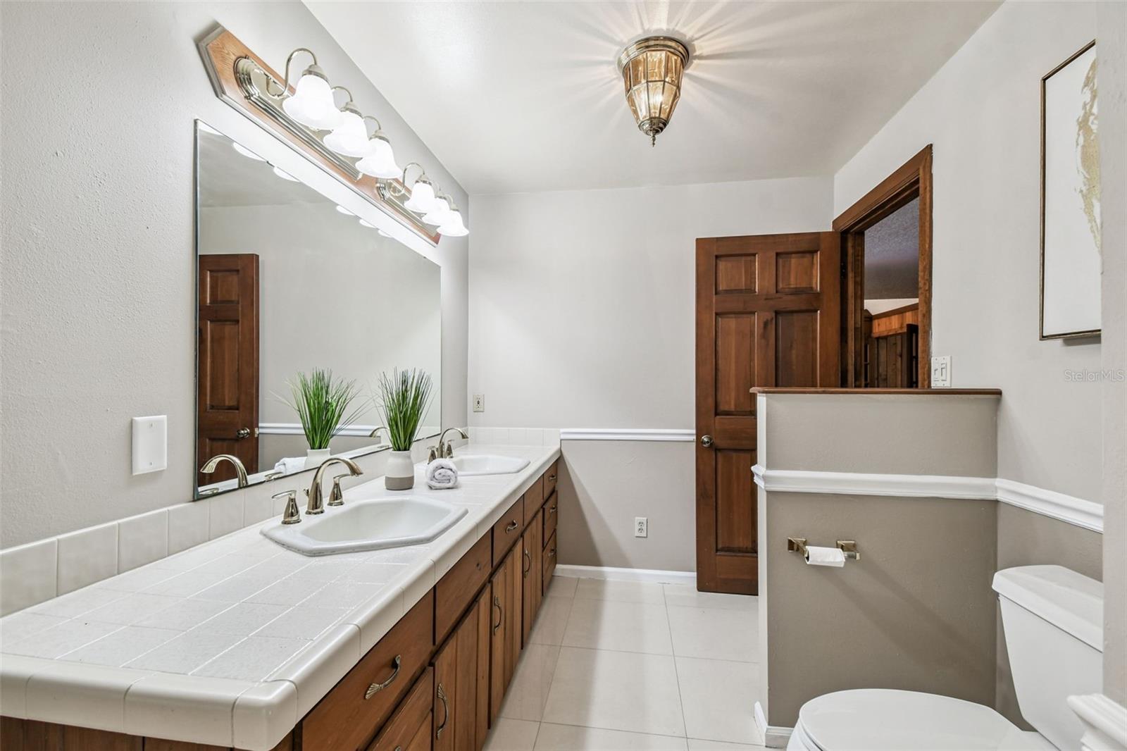 Image 55 of 84 For 8011 Mobley Road