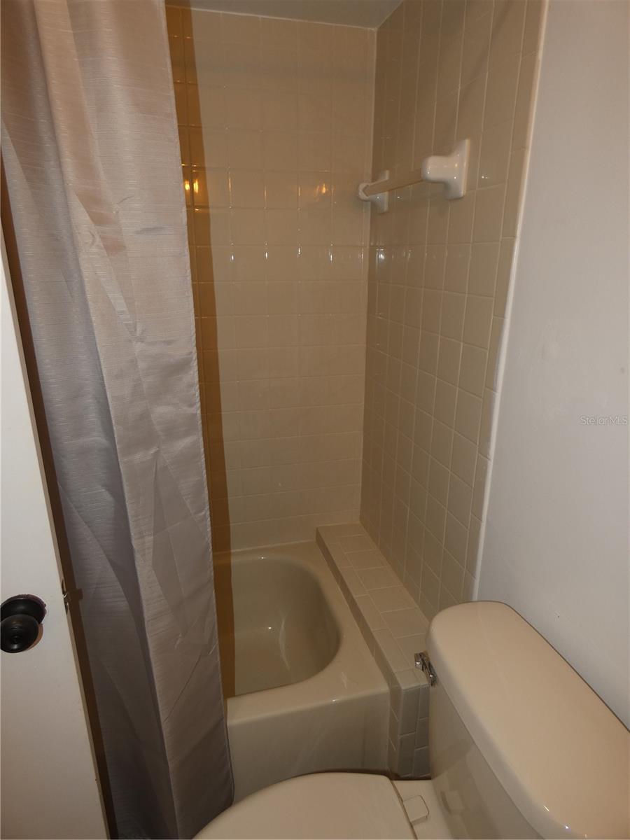 Image 16 of 29 For 4321 Tahitian Gardens Circle A