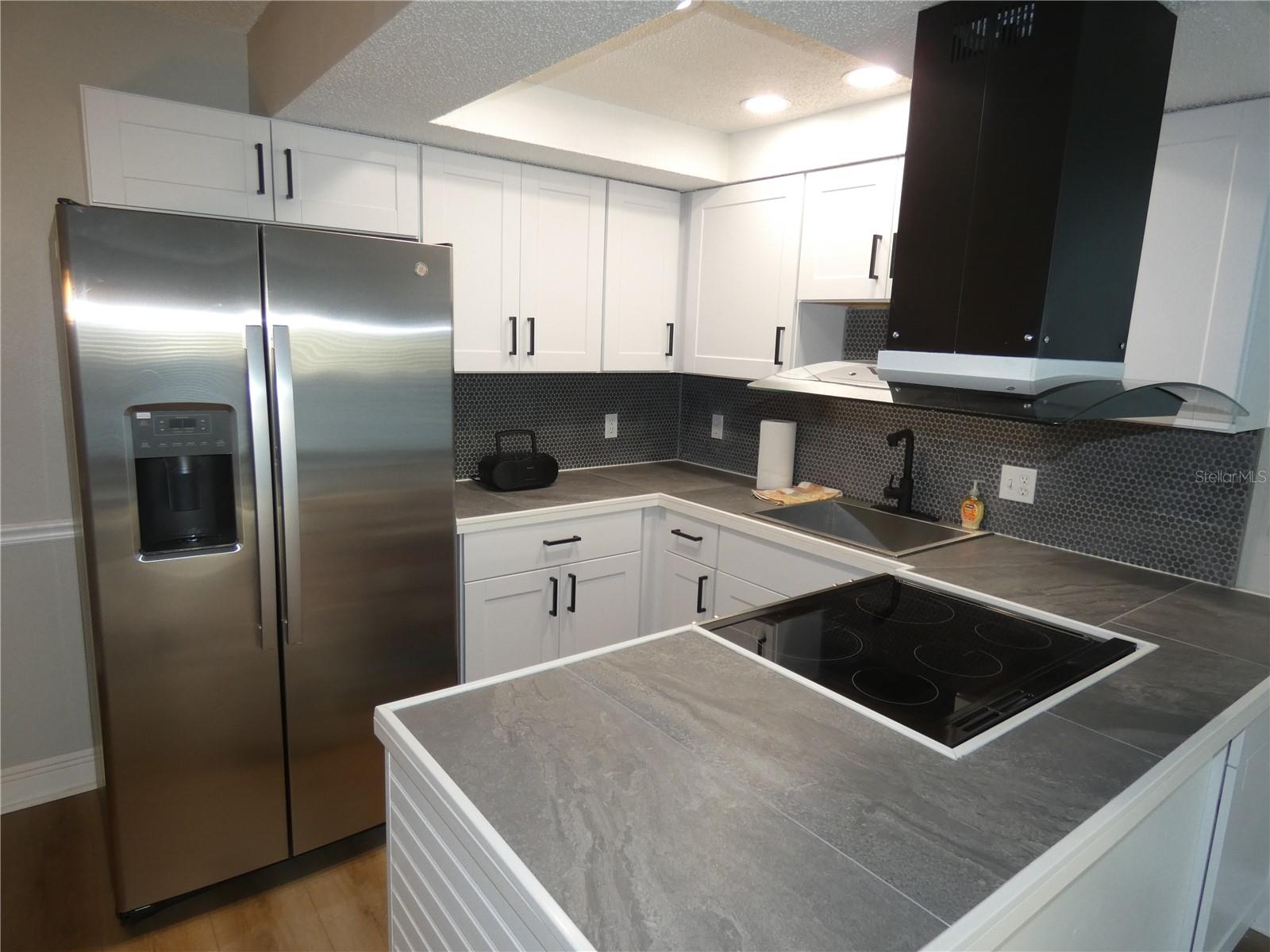 Image 7 of 29 For 4321 Tahitian Gardens Circle A