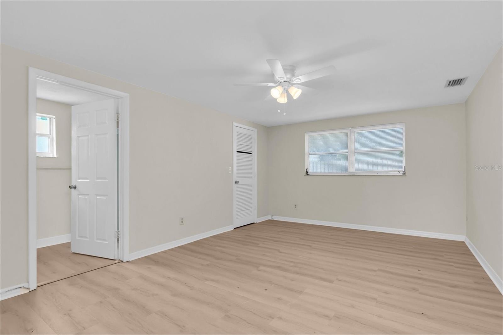 Image 14 of 30 For 3326 Garfield Dr