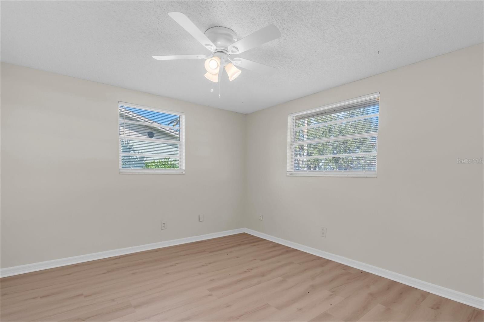 Image 20 of 30 For 3326 Garfield Dr