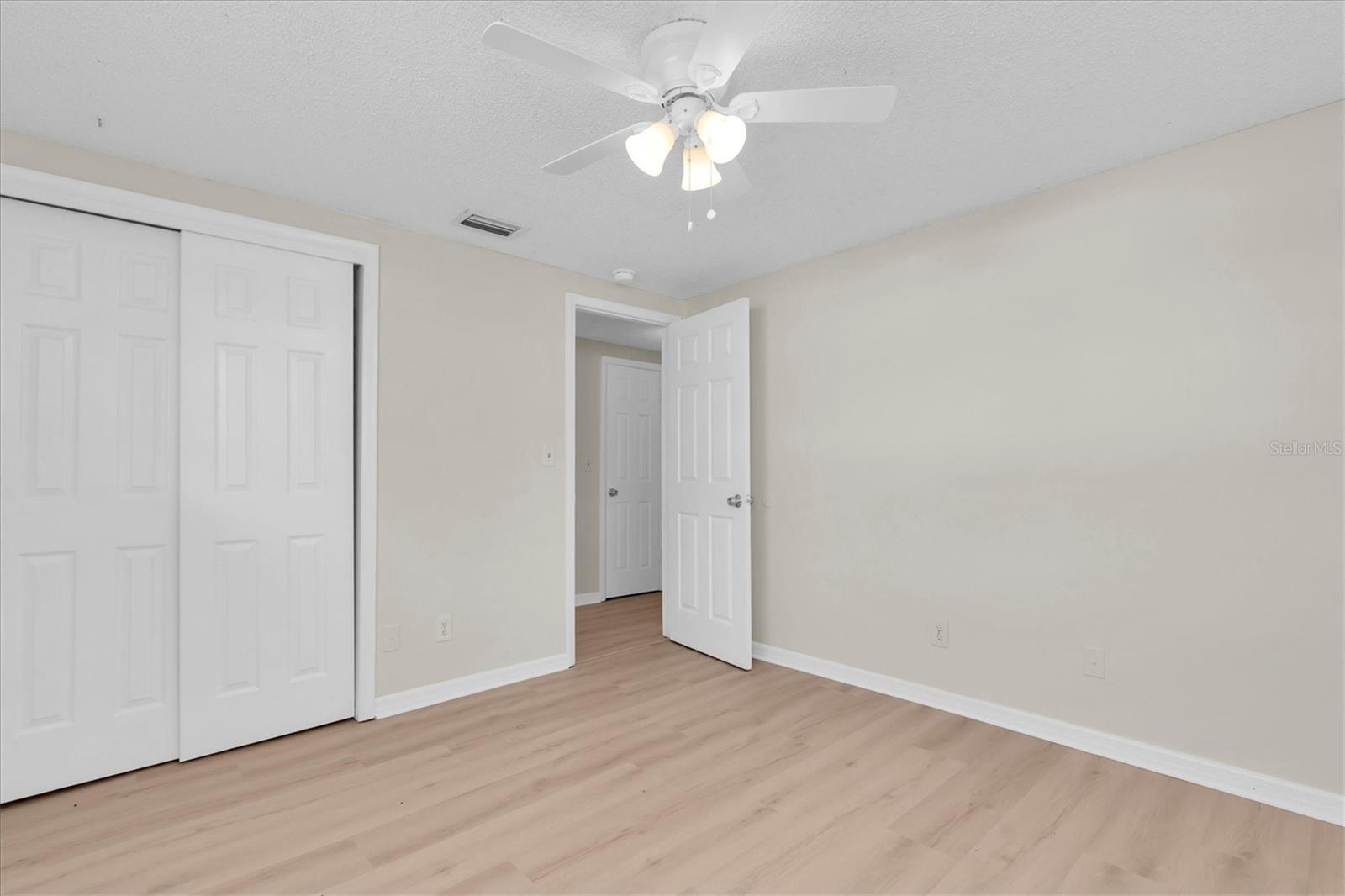 Image 21 of 30 For 3326 Garfield Dr