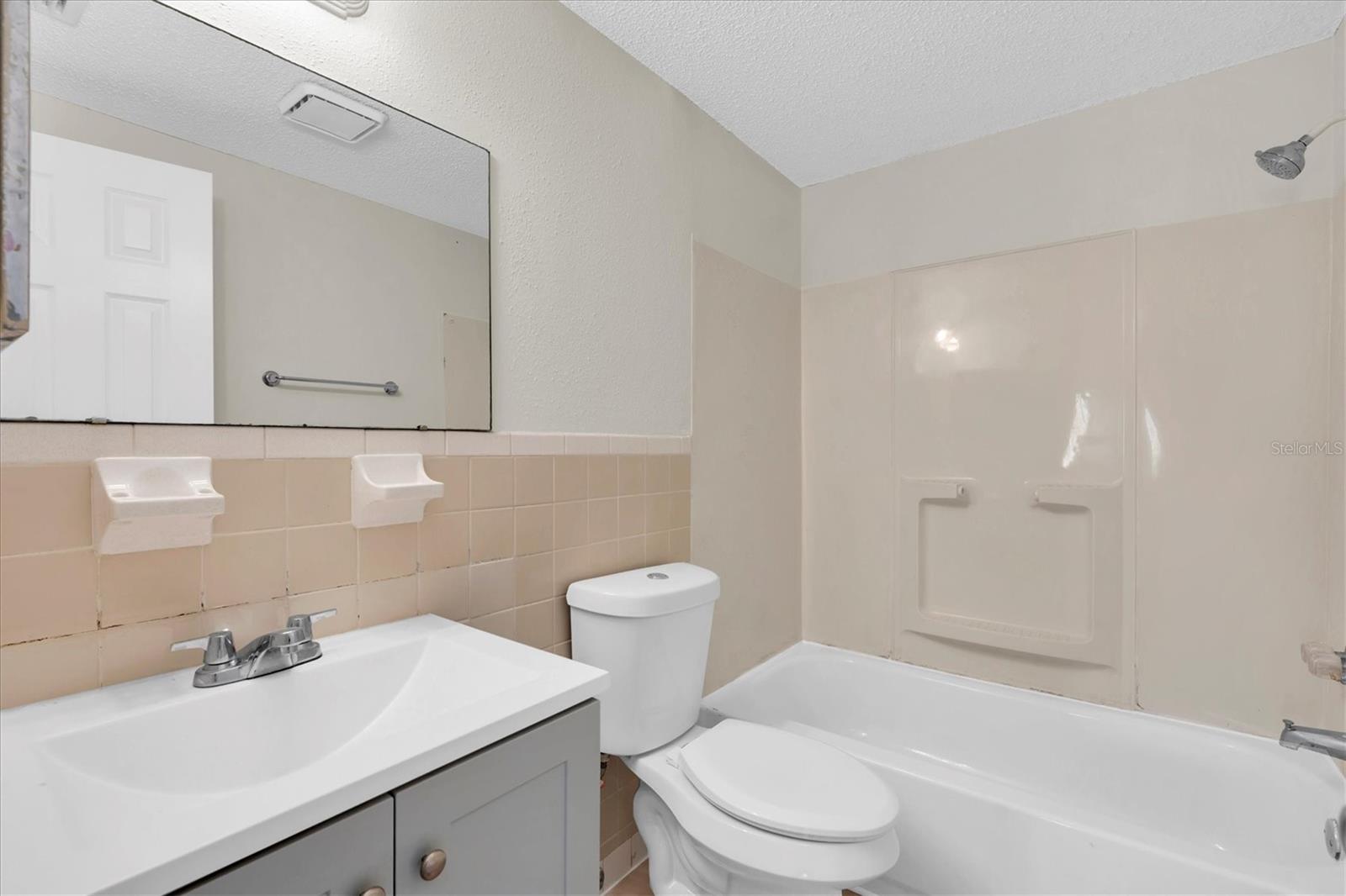 Image 22 of 30 For 3326 Garfield Dr