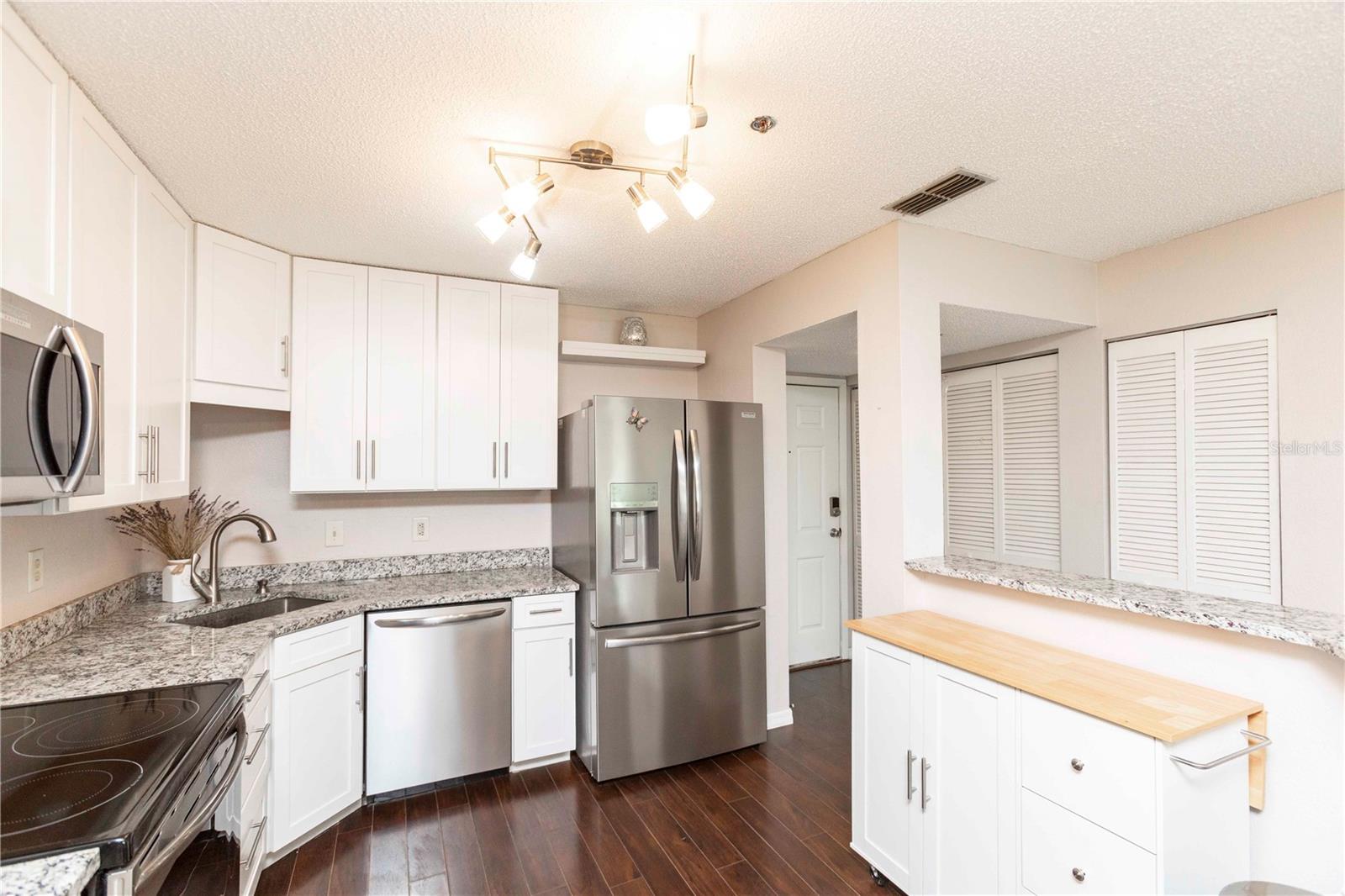 Image 5 of 48 For 5727 Biscayne Court 209