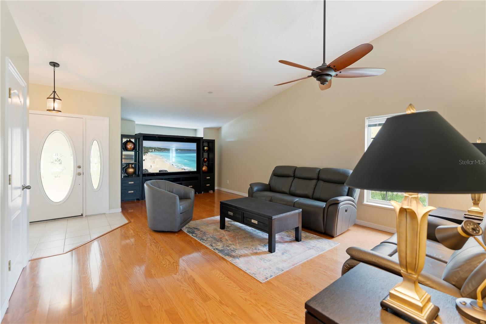 Listing photo id 39 for 6741 Northlake Drive