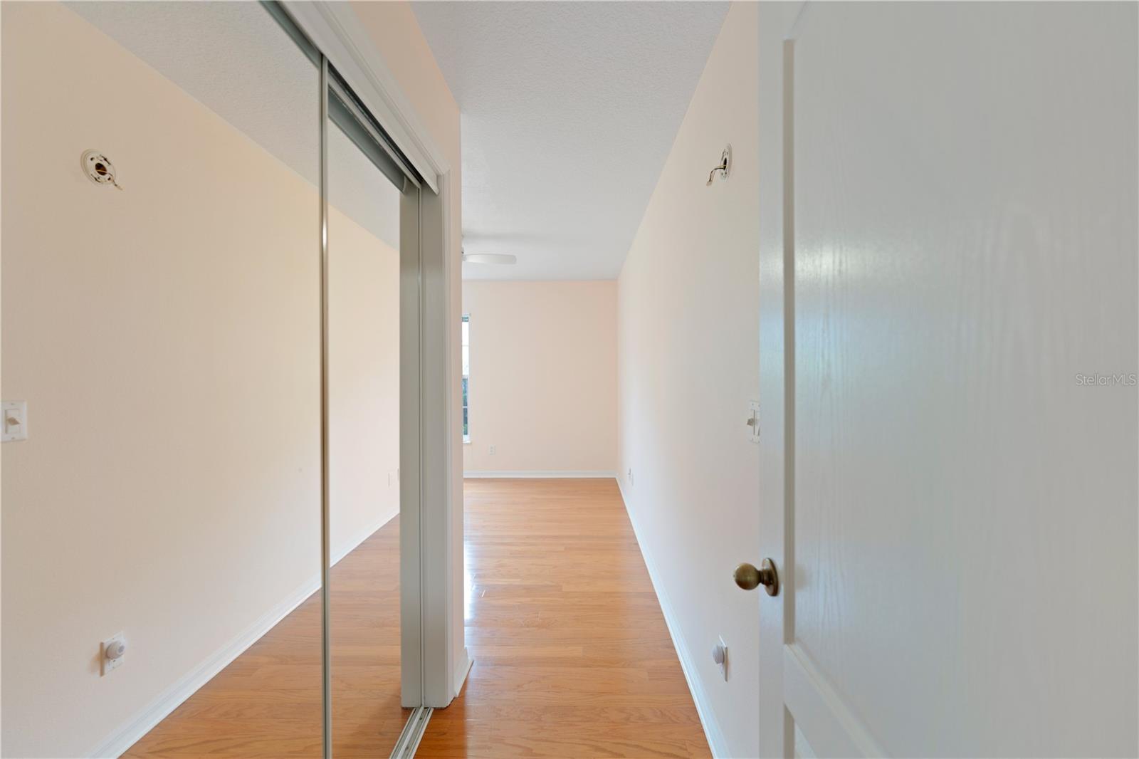 Listing photo id 49 for 6741 Northlake Drive