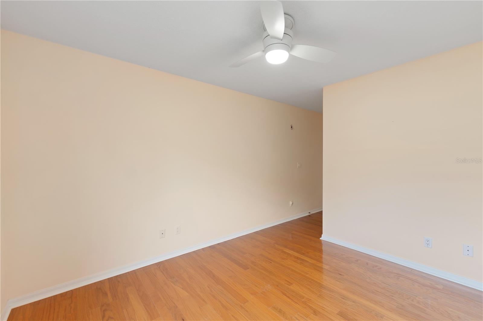 Listing photo id 52 for 6741 Northlake Drive