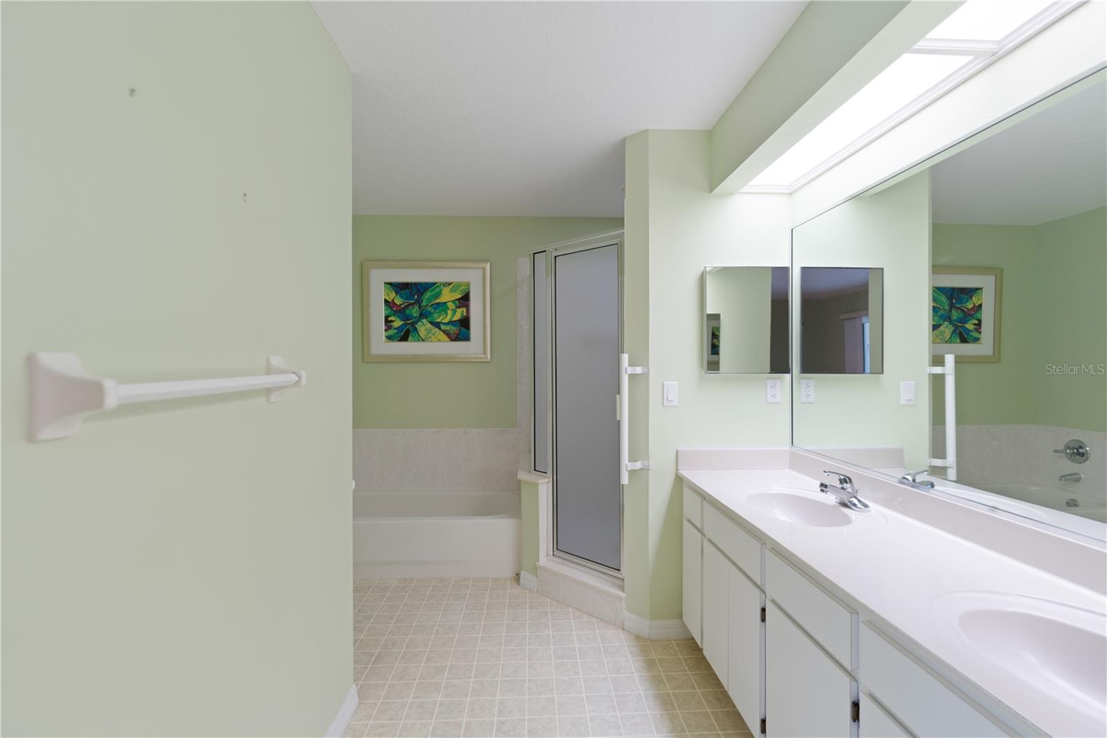 Listing photo id 58 for 6741 Northlake Drive