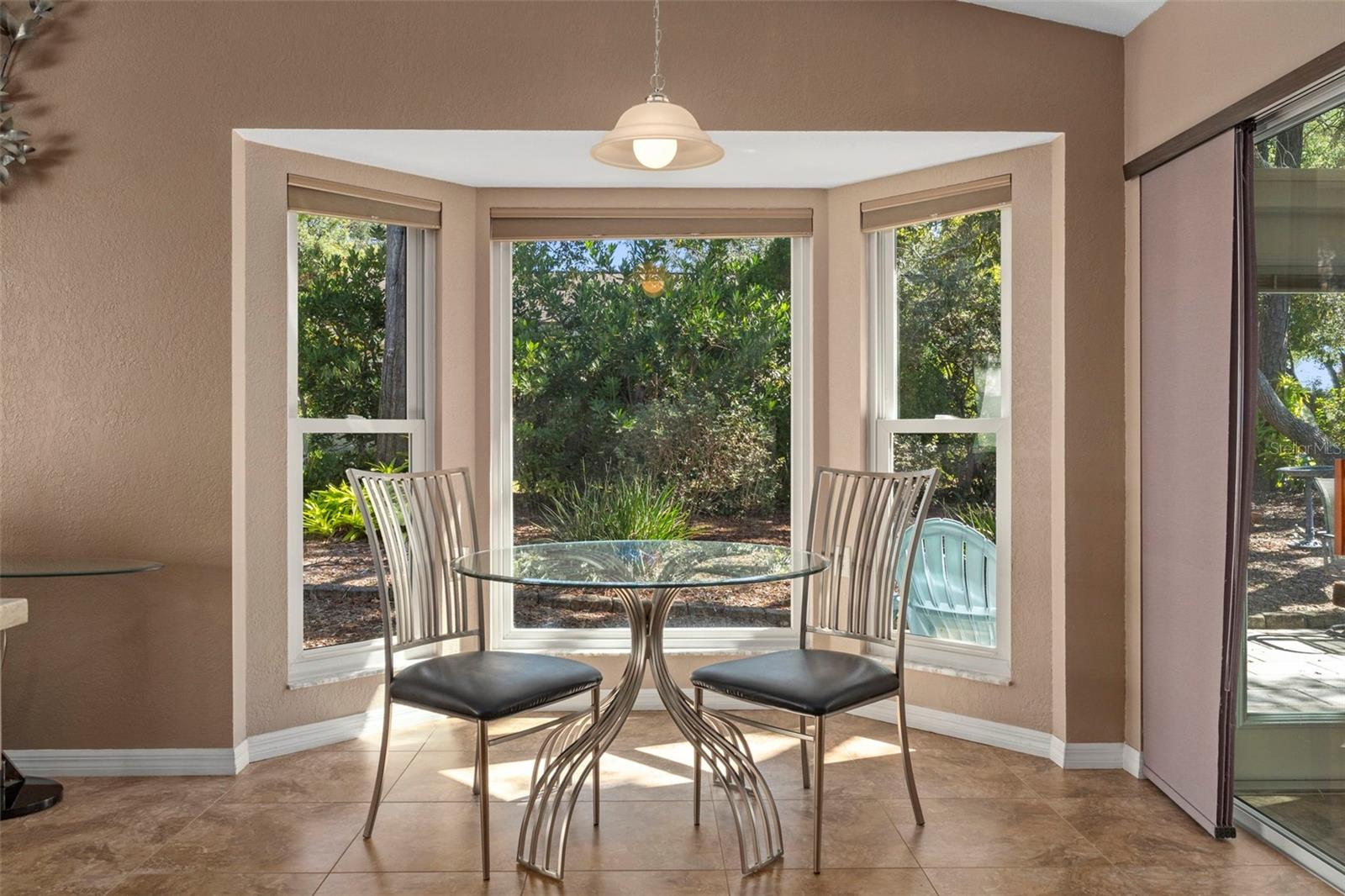 Image 14 of 64 For 7312 Bottle Brush Drive