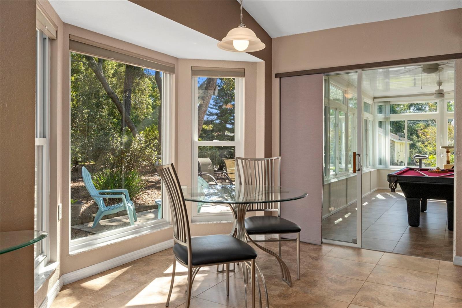 Image 15 of 64 For 7312 Bottle Brush Drive