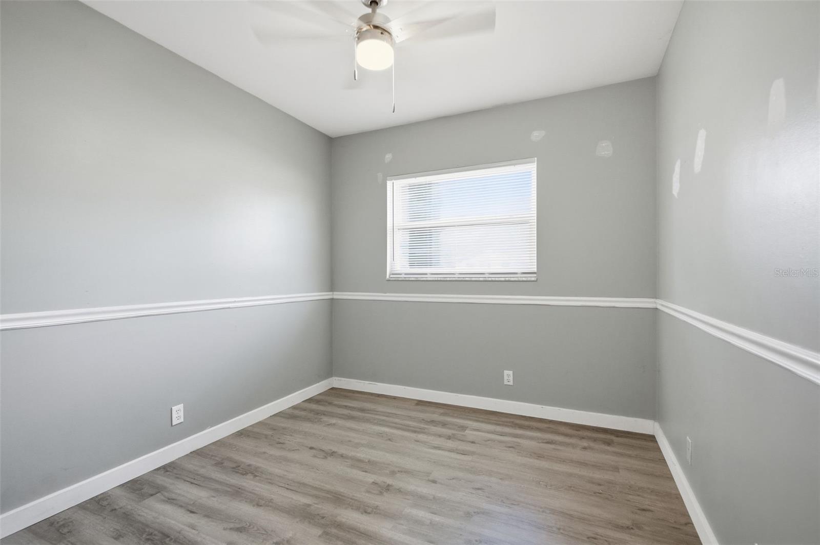 Image 12 of 48 For 118 Connie Avenue