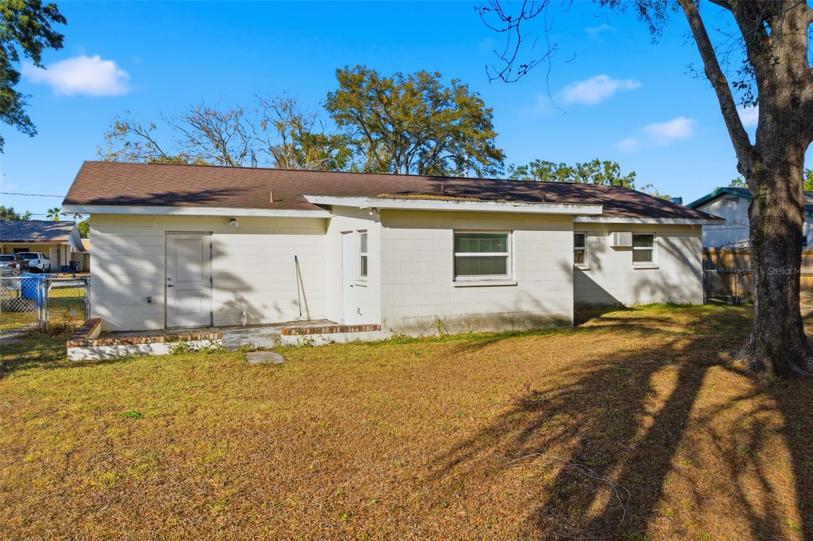 Image 25 of 48 For 118 Connie Avenue