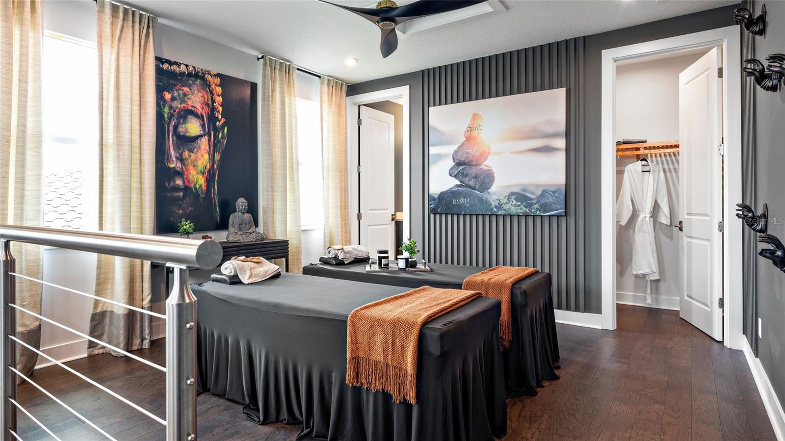 Image 16 of 47 For 1467 Santorini Way