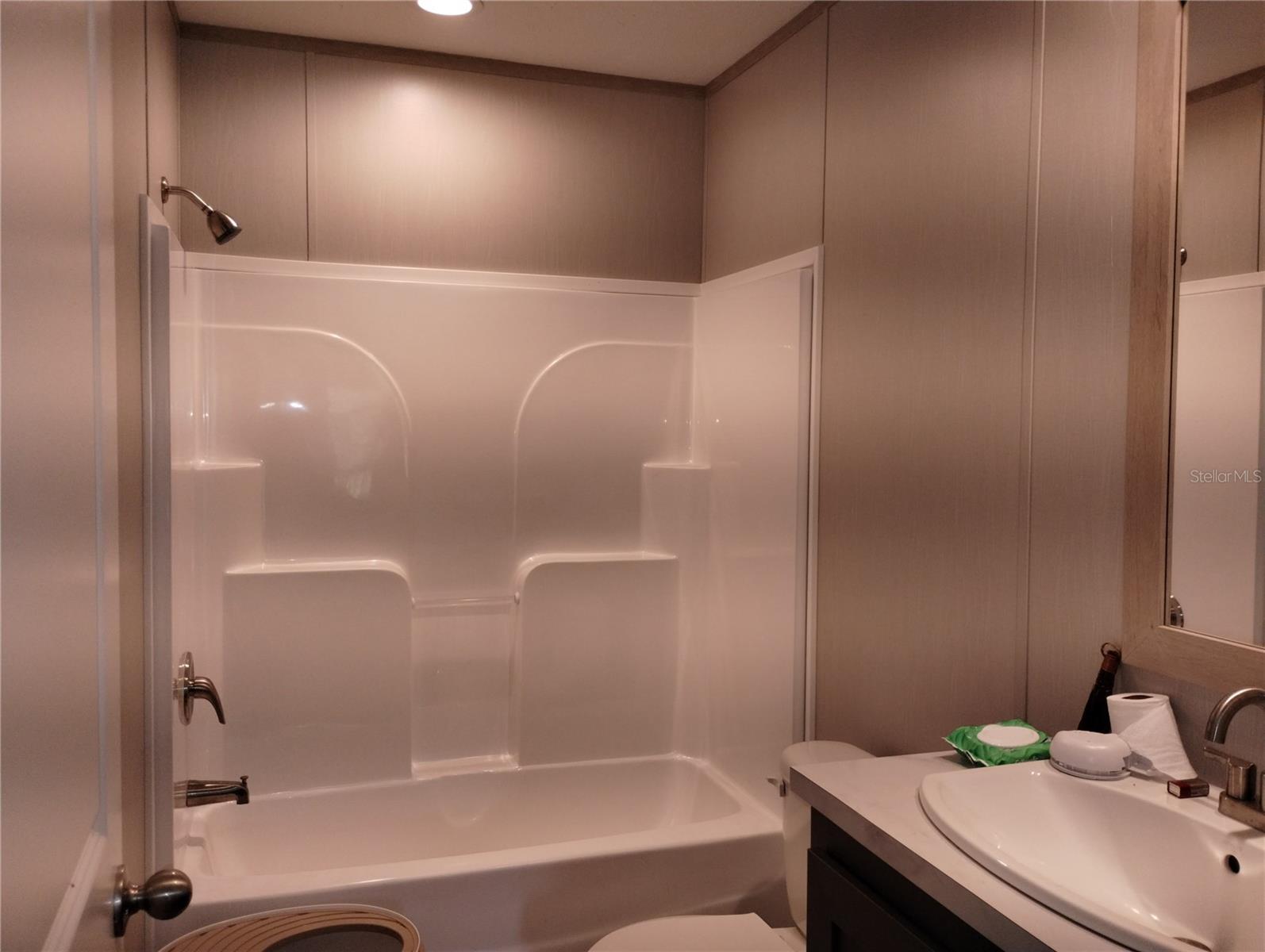 Image 21 of 29 For 1826 44th Place