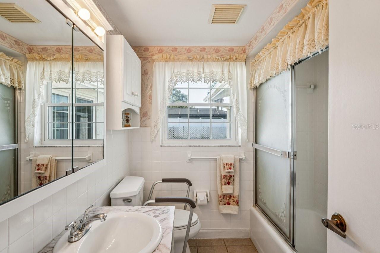 Image 27 of 47 For 10134 Orchid Drive