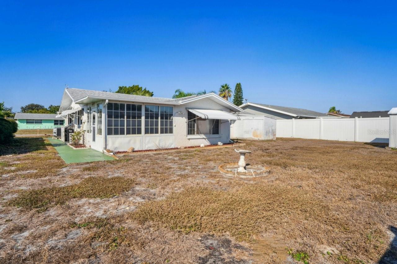 Image 32 of 47 For 10134 Orchid Drive