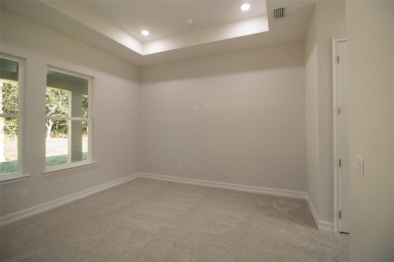 Image 17 of 40 For 2915 Goldenrod Drive