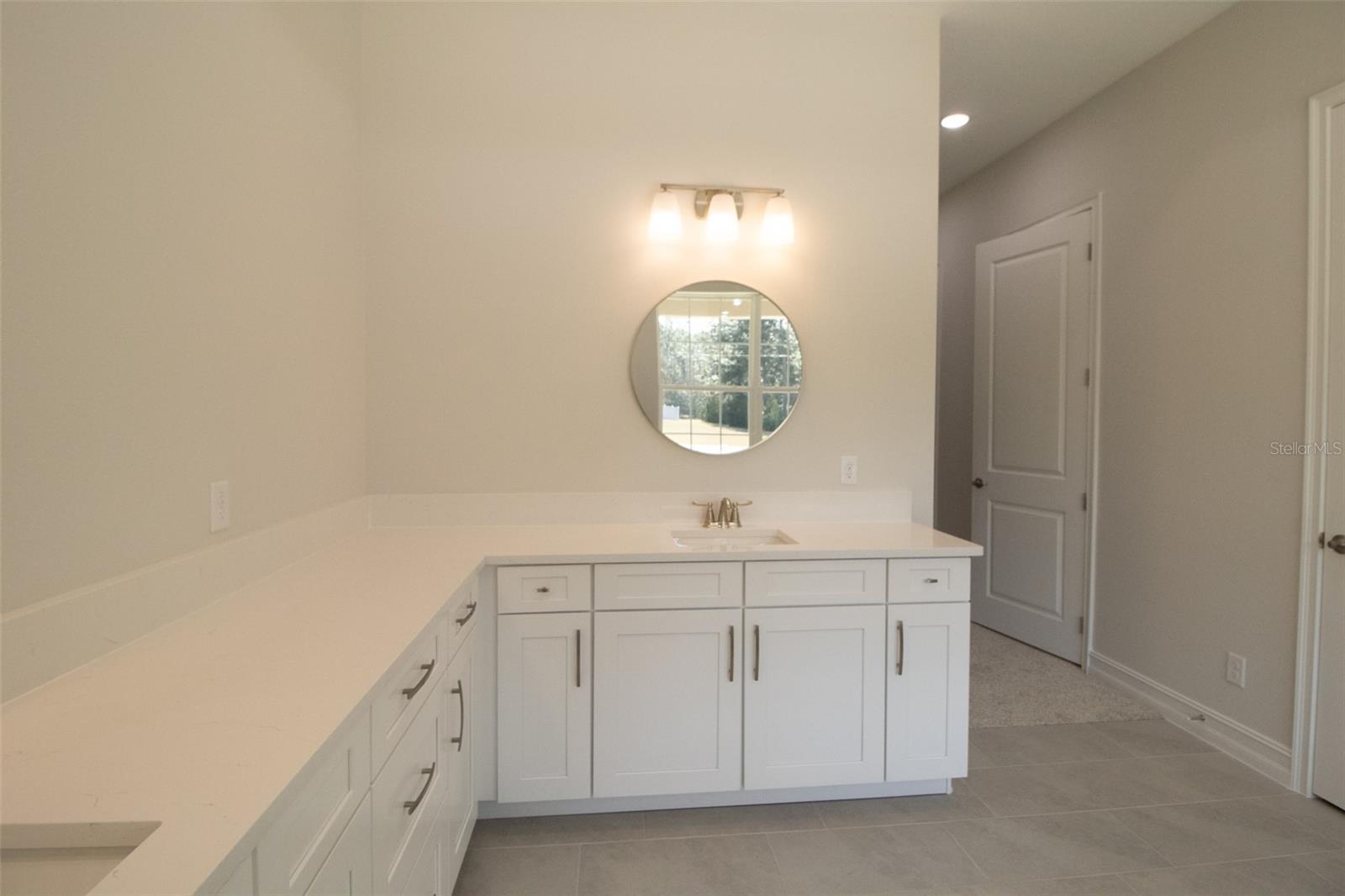 Image 20 of 40 For 2915 Goldenrod Drive