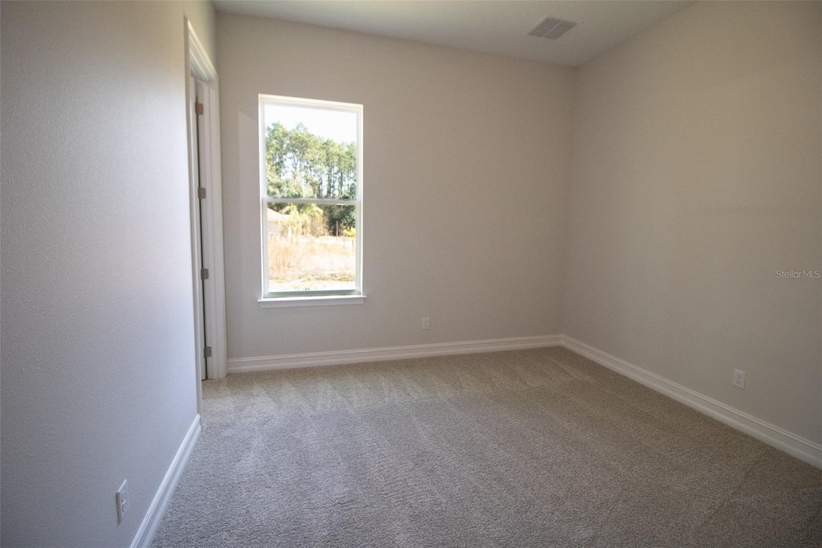 Image 24 of 40 For 2915 Goldenrod Drive