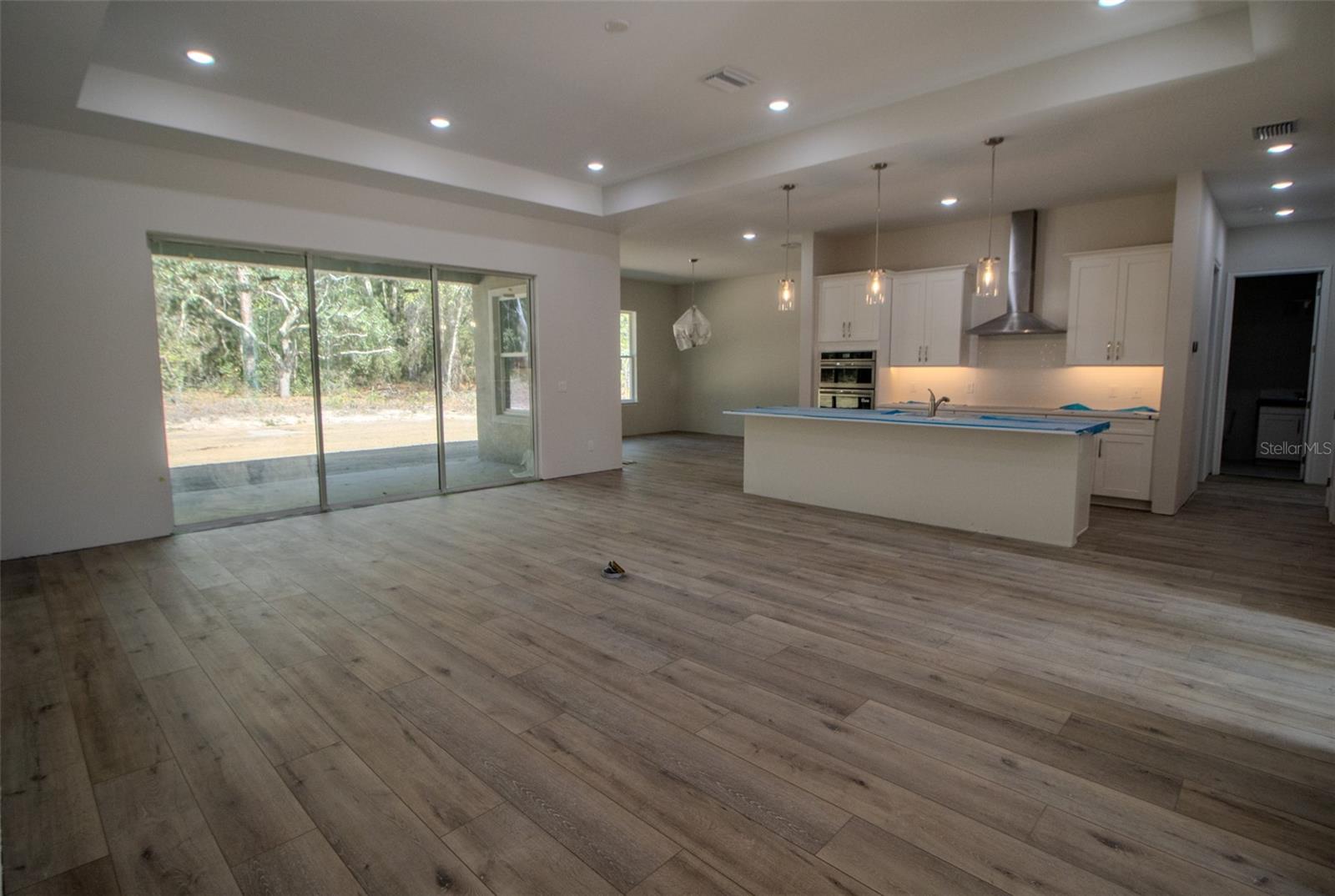 Image 4 of 9 For 2915 Goldenrod Drive