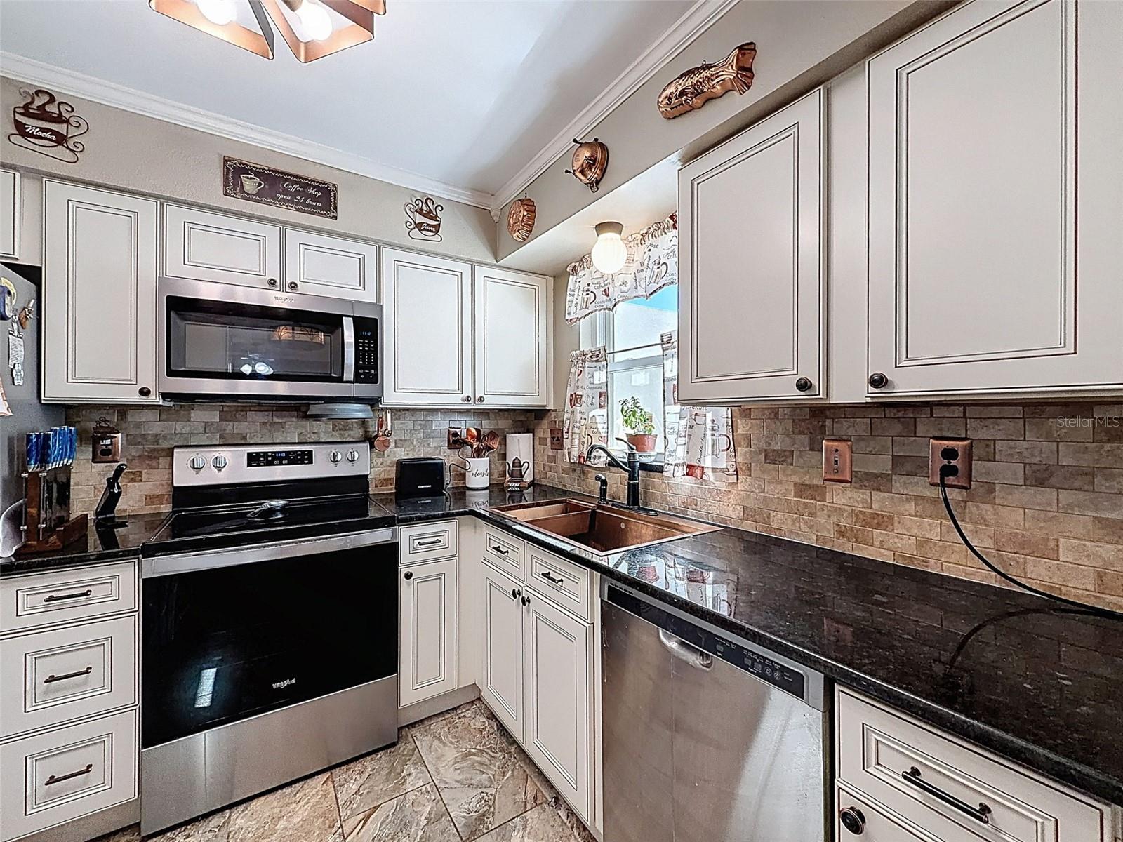 Image 16 of 51 For 11321 Stansberry Drive