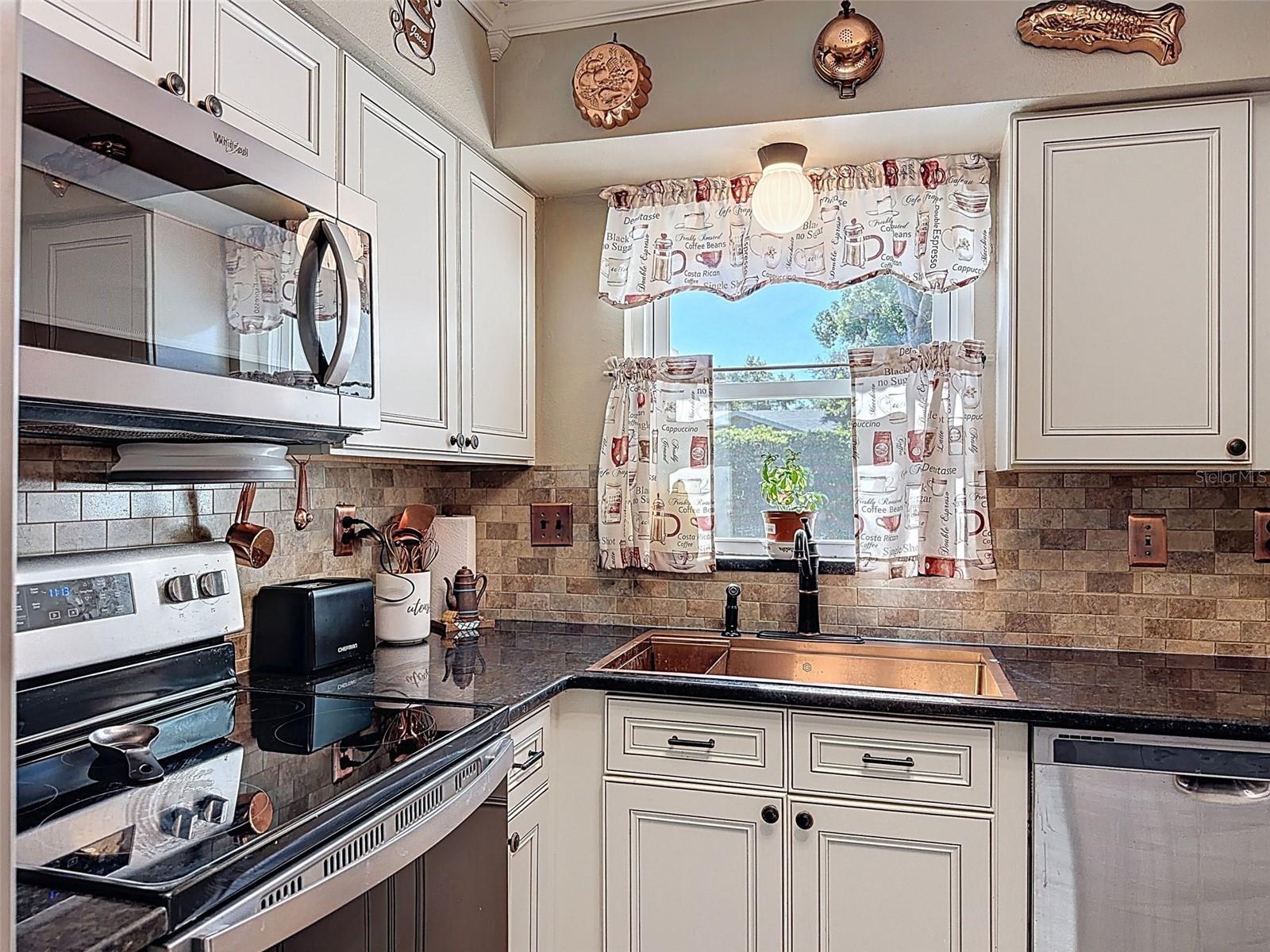 Image 18 of 51 For 11321 Stansberry Drive