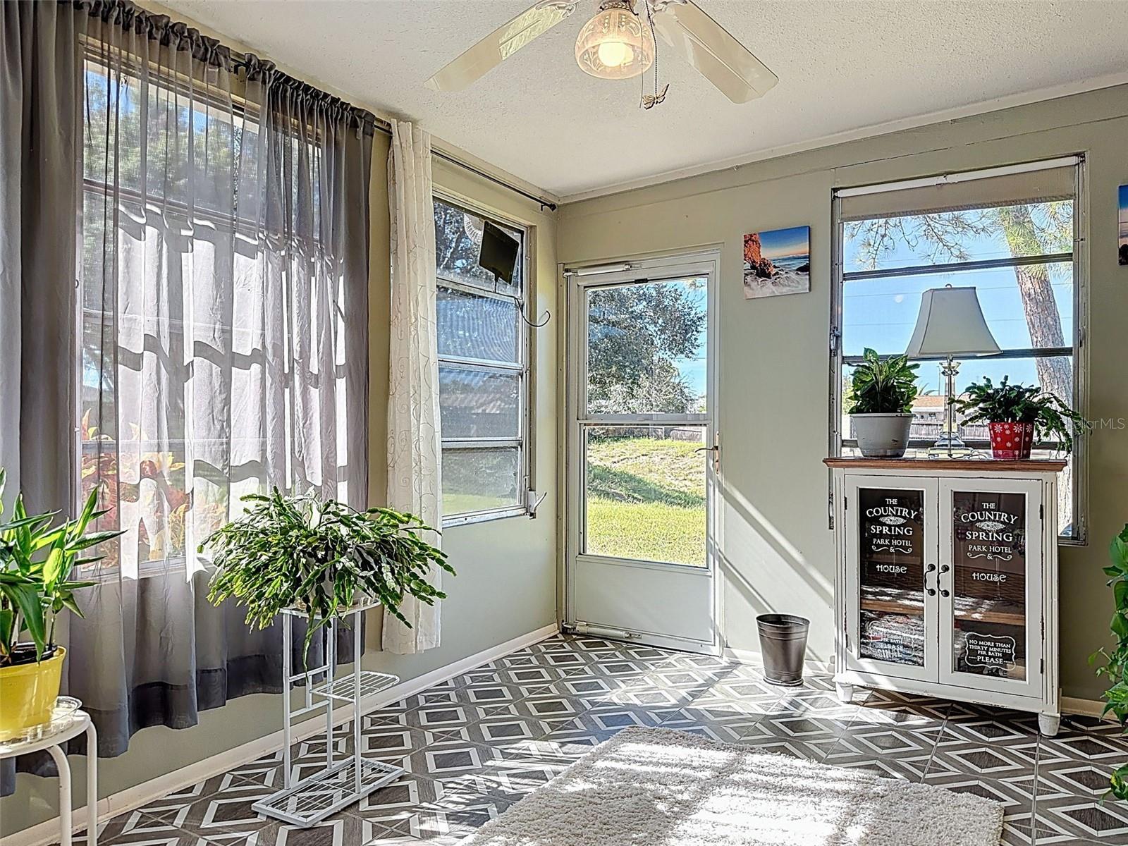 Image 36 of 51 For 11321 Stansberry Drive